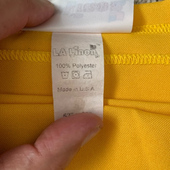 Five-not four tablecloths 52"x52" red, gold, green & now blue! Harry Potter - Picture 5 of 9